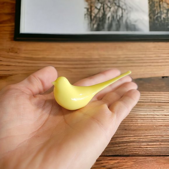 Mid Century Modern Modwing Bird Figurine 3d Resin Eames 60s SMALL YELLOW - Picture 2 of 3